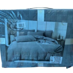 Це комплект постільної білизни, який часто описують як велюровий або плюшевий, зазвичай з характерним текстурованим візерунком у клітинку або "шарпей". №17